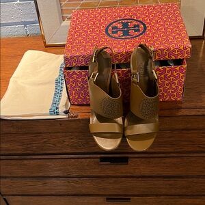 Tory Burch Gold Heels